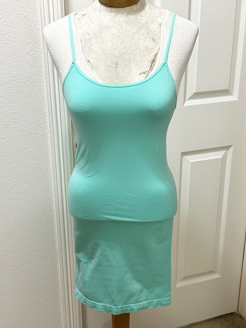(Italian - No Brand) - Mint Green Spaghetti Strap Body Hugging Tank Dress - S/M